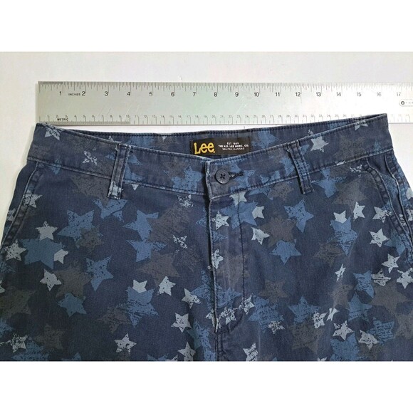 USA Patriotic Men's Size 32 Blue Stars All Over Print 4th July Shorts American - Picture 6 of 7